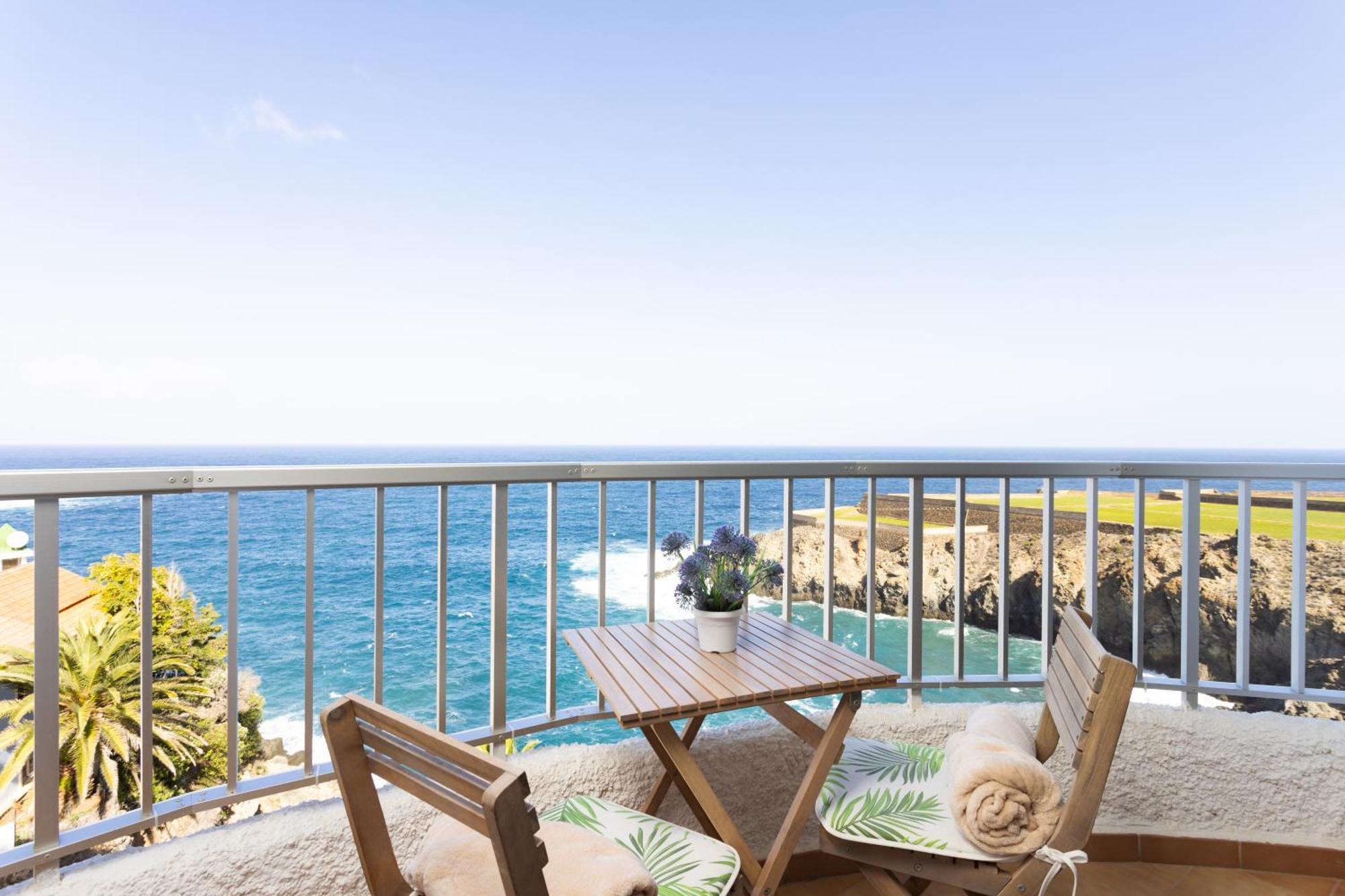 Cozy Seafront Studio With Balcony & Ocean Views San Marcos  Buitenkant foto